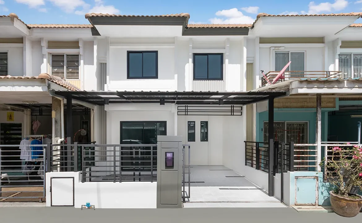 Townhome_Pruksa Town Ratchapruk_Amphoe Mueang Nonthaburi_01 copy