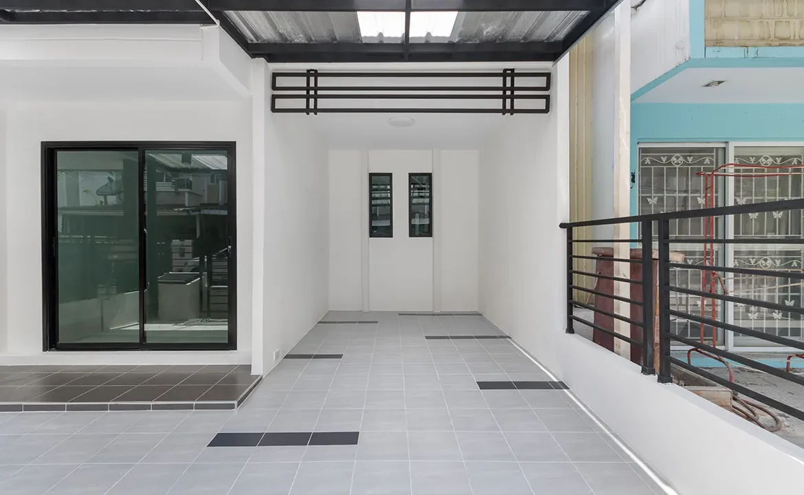 Townhome_Pruksa Town Ratchapruk_Amphoe Mueang Nonthaburi_02 copy