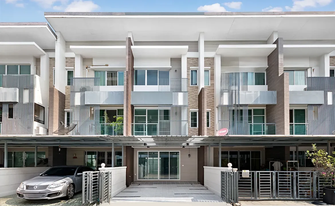 Townhome_Townplus X Prachachuen_Amphoe Mueang Nonthaburi_01 copy